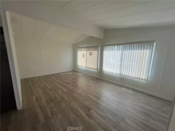 Hemet, CA 92543,260 N Lyon ave #141