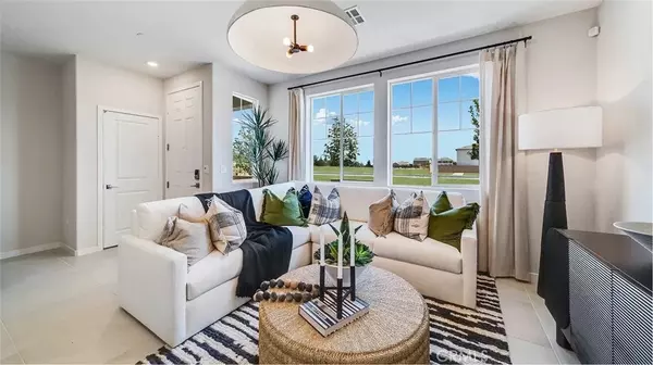 Ontario, CA 91761,2595 Cloudview Privado