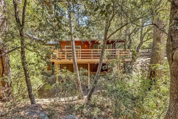 Idyllwild, CA 92549,25405 Point Of Rocks Drive