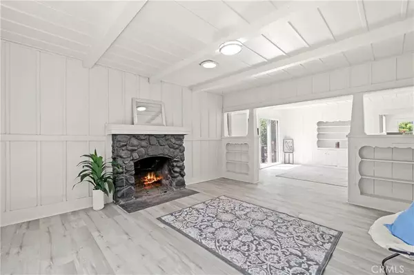 Fallbrook, CA 92028,334 E Dougherty Street