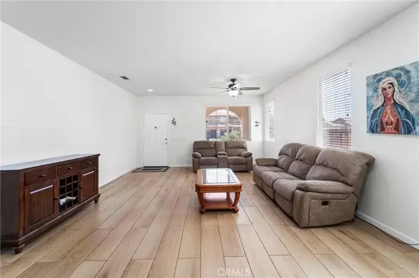 San Jacinto, CA 92582,342 La Clarita Avenue