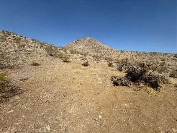 Apple Valley, CA 92307,0 Plaina