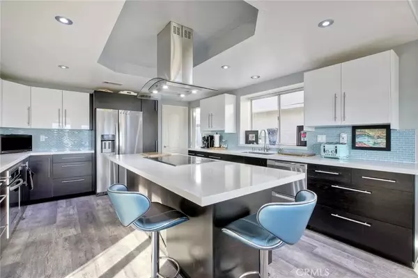 Canyon Lake, CA 92587,28856 Yosemite Place