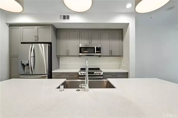 La Mesa, CA 91942,7621 University Avenue #103