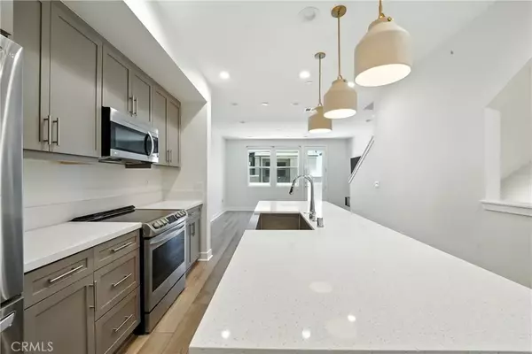 La Mesa, CA 91942,7621 University Avenue #103
