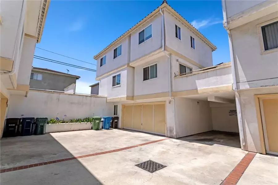 3918 W 118th Place #8, Hawthorne, CA 90250