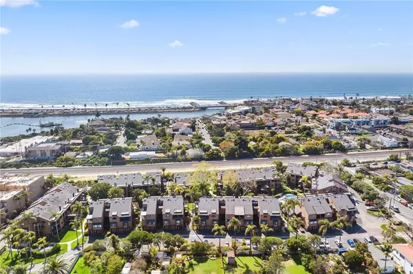 Carlsbad, CA 92008,4009 Canario Street #H