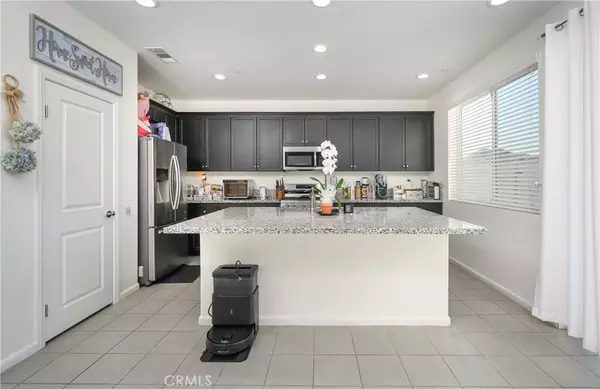 Lake Elsinore, CA 92532,24533 Snapdragon Way