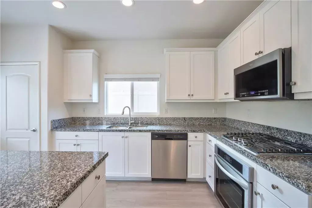 Winchester, CA 92596,30709 Expedition Drive
