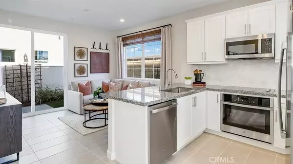 Ontario, CA 91762,2552 E Lincoln Paseo