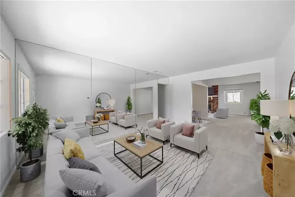 San Diego, CA 92117,3360 Hopi Place