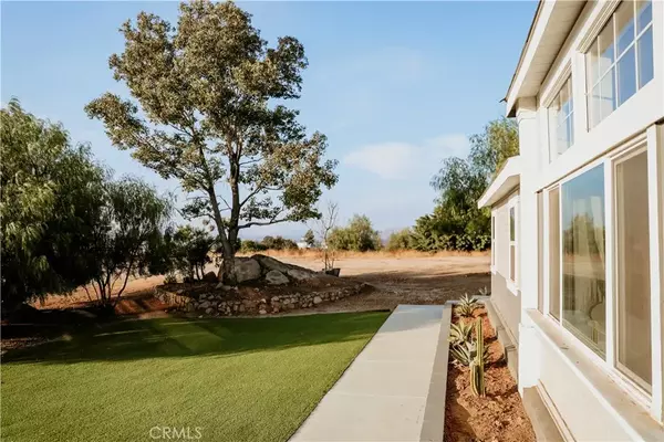 Temecula, CA 92592,39220 Gray Squirrel Road