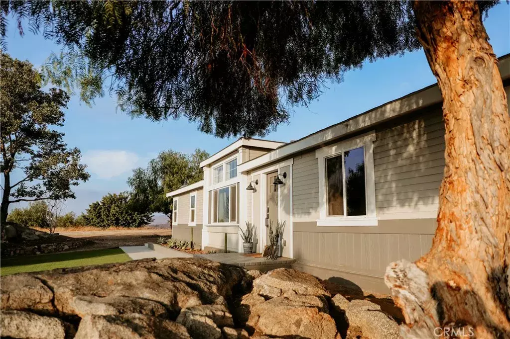 Temecula, CA 92592,39220 Gray Squirrel Road