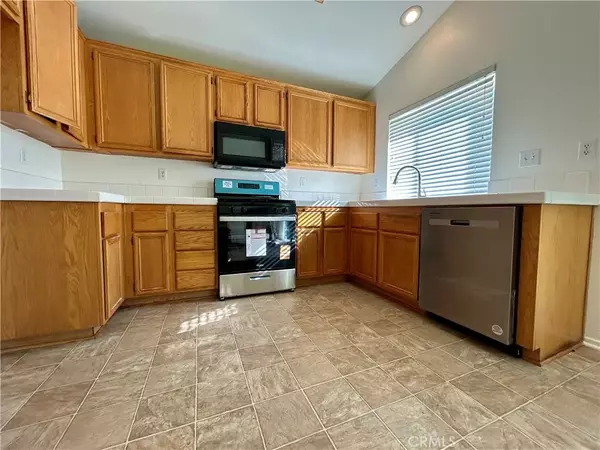 15171 Teakwood, Lake Elsinore, CA 92530