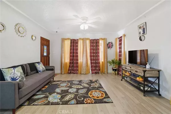 Maywood, CA 90270,4539 E 53rd st