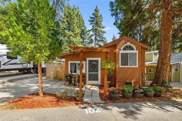 Idyllwild, CA 92549,26350 Delano #102