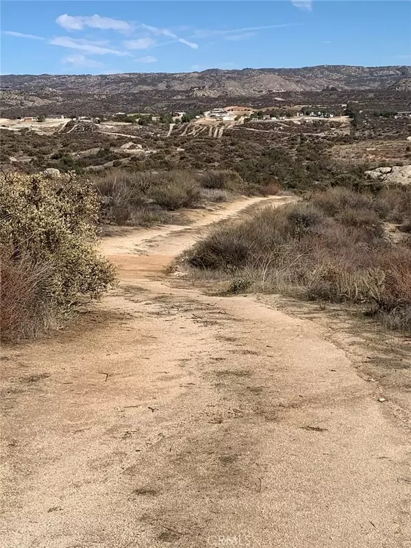 Aguanga, CA 92536,0 Fresz