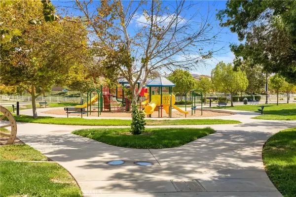 Hemet, CA 92543,275 Mahogany Street