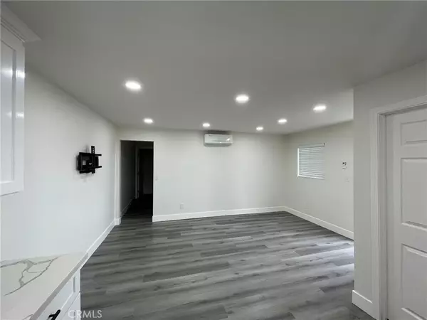 Corona, CA 92883,26346 Pawpaw Court #2