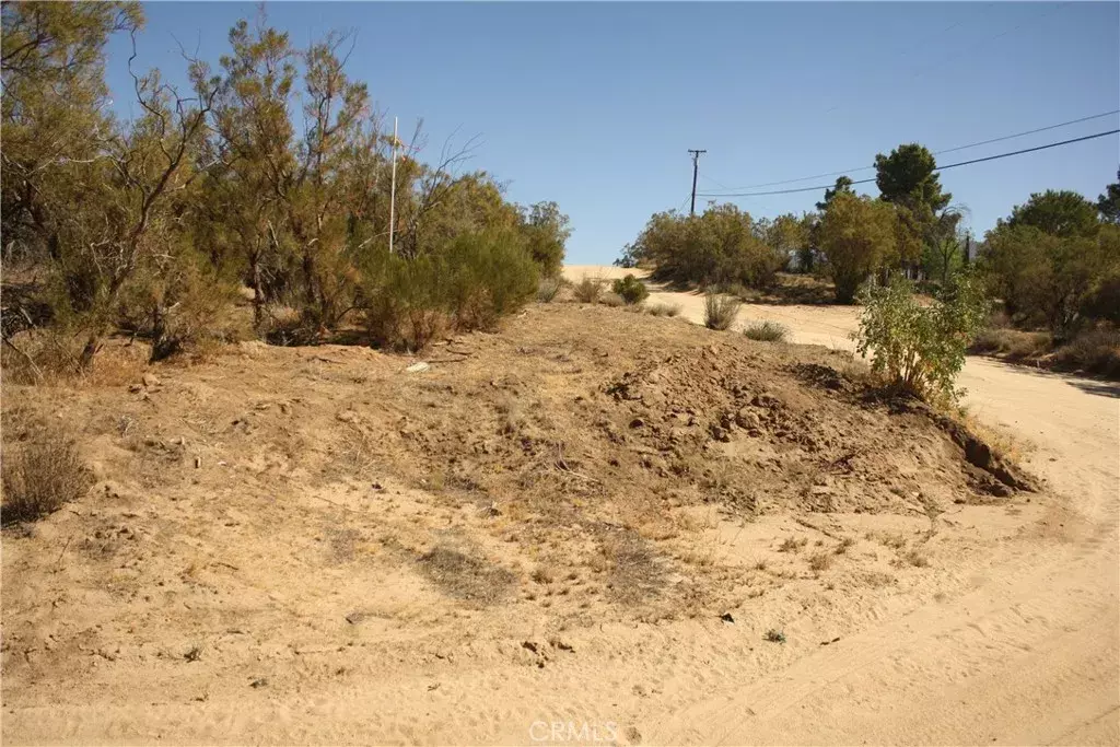 Anza, CA 92539,0 Howard Road