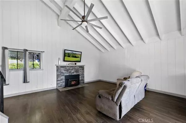 Rimforest, CA 92378,26429 Apache Trail