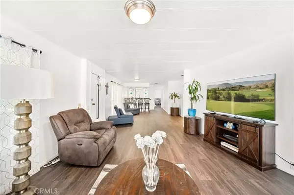 Wildomar, CA 92595,33990 Harvest Way