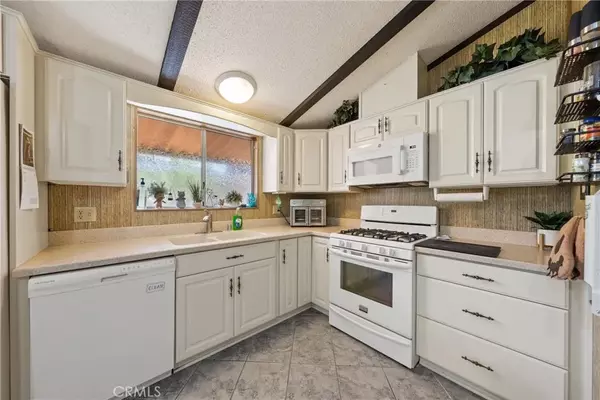 Hemet, CA 92545,1371 Bishop