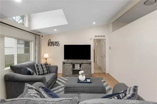 Brea, CA 92821,1051 Site #89