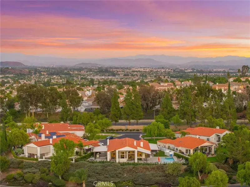 22901 Saint Annes CT, Murrieta, CA 92562