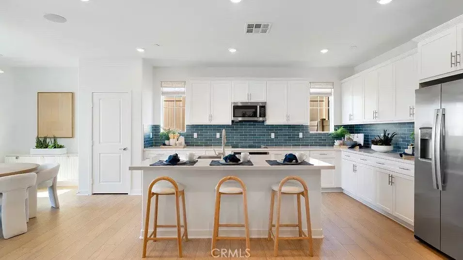 Rialto, CA 92376,1703 Eagle Road