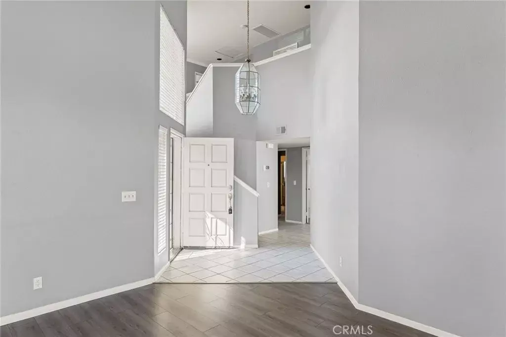 Temecula, CA 92591,27502 Dandelion Court