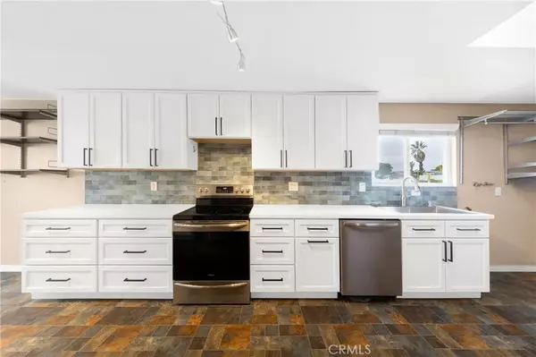 San Diego, CA 92123,8975 Gramercy Drive