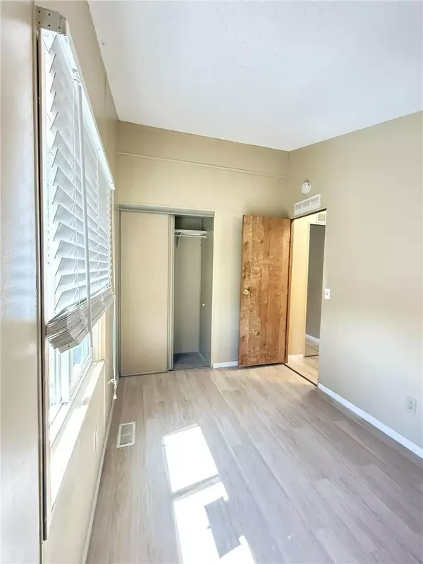 San Jacinto, CA 92583,21100 State #144