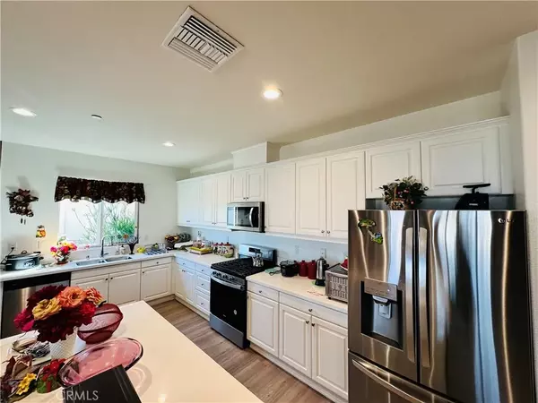 San Jacinto, CA 92582,553 Chalakat