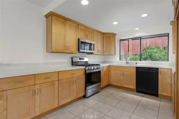 Fallbrook, CA 92028,2433 Summerhill Lane