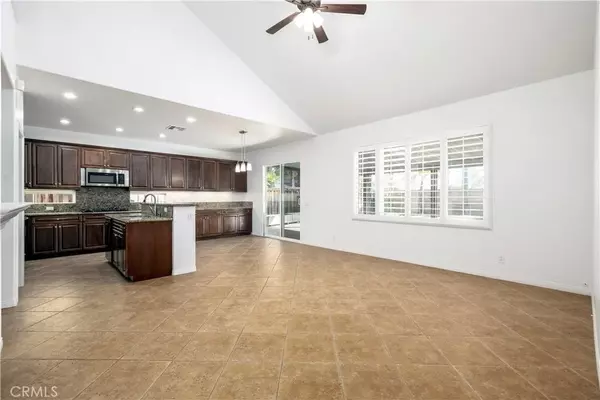 Murrieta, CA 92563,37068 Edgemont