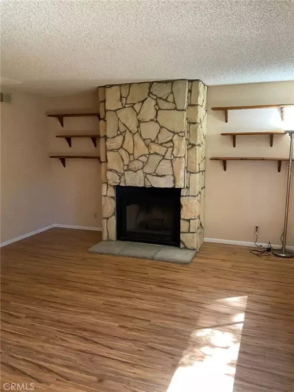 Sylmar, CA 91342,14456 Foothill #43