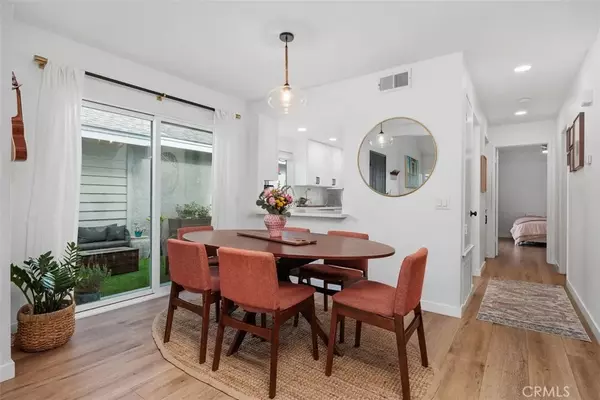 Carlsbad, CA 92011,803 Skysail Avenue