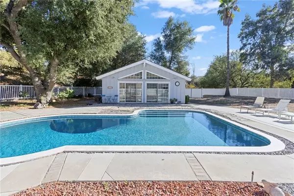 Murrieta, CA 92562,37215 Avenida La Cresta