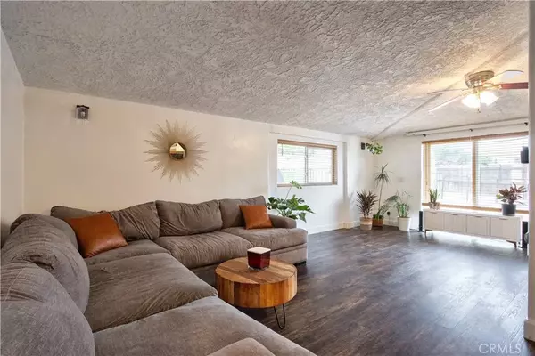 Escondido, CA 92027,1271 Marjorie