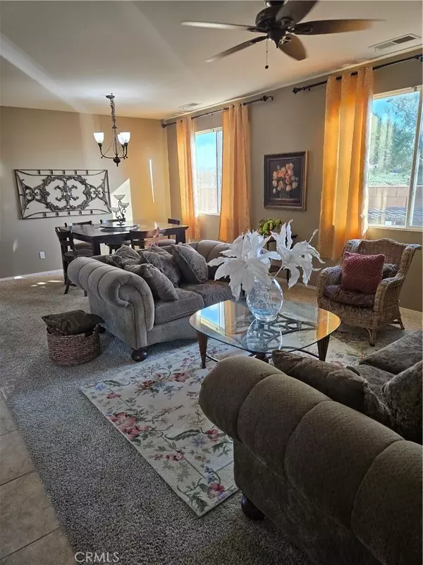 San Jacinto, CA 92582,1742 Caseros