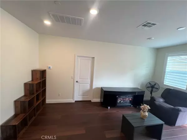 Menifee, CA 92584,26221 Painted Daisy