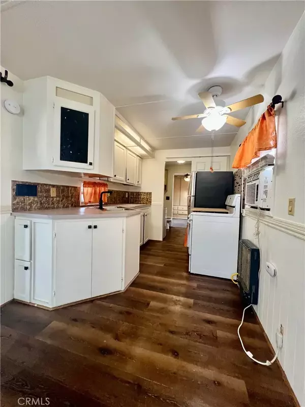 Hemet, CA 92545,1295 S Cawston #75