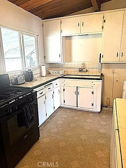 Escondido, CA 92027,1615 Stanley Way