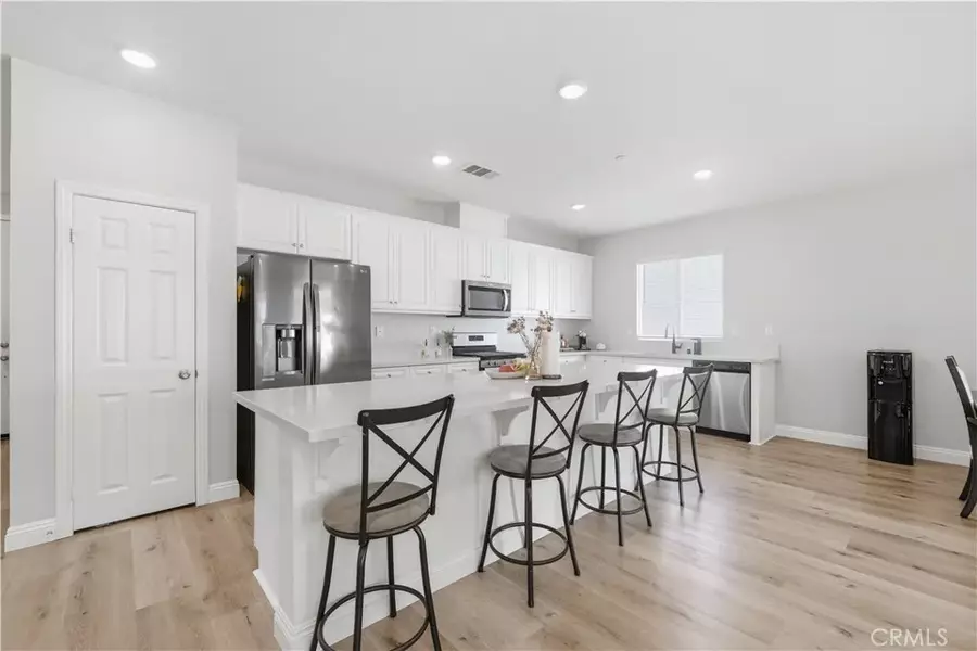 569 Pooish, San Jacinto, CA 92582