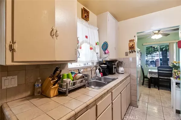 Fontana, CA 92335,14783 Ivy