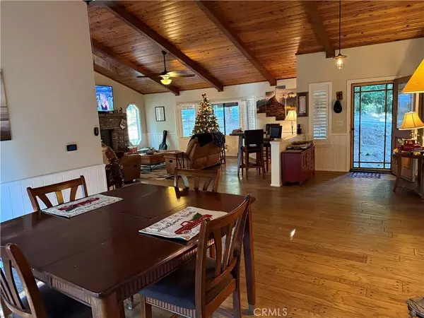 Angelus Oaks, CA 92305,6314 Sugar Pines Cir