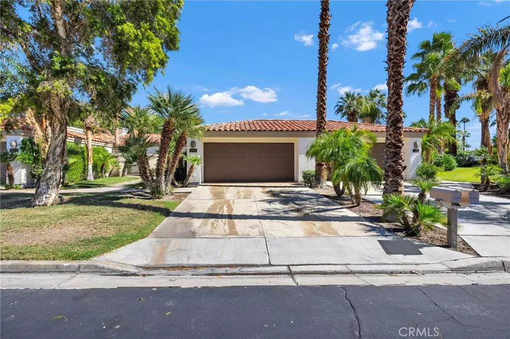 La Quinta, CA 92253,54880 Inverness