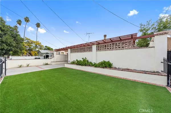 Hemet, CA 92543,411 W Acacia