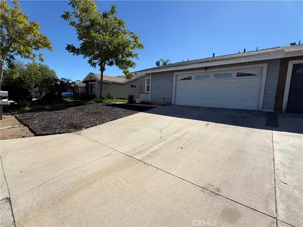 Perris, CA 92570,321 Red Cedar